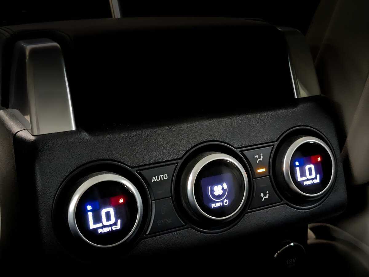 Land Rover Discovery, 2018 Фото №30