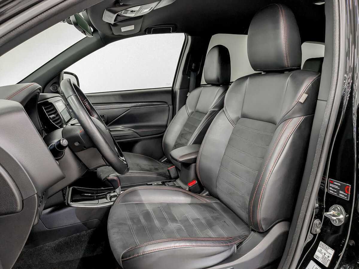 Mitsubishi Outlander, 2021 Фото №18