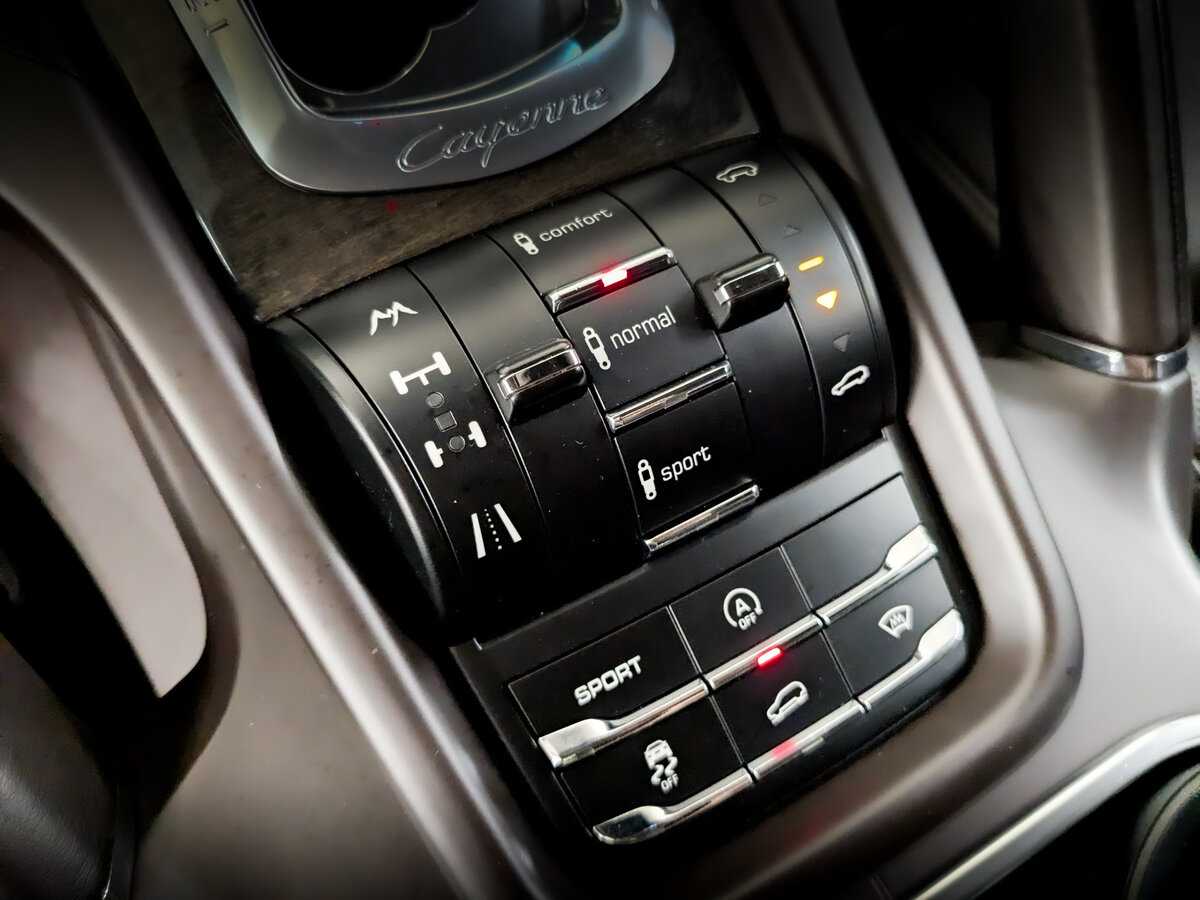 Porsche Cayenne Turbo, 2012 Фото №29