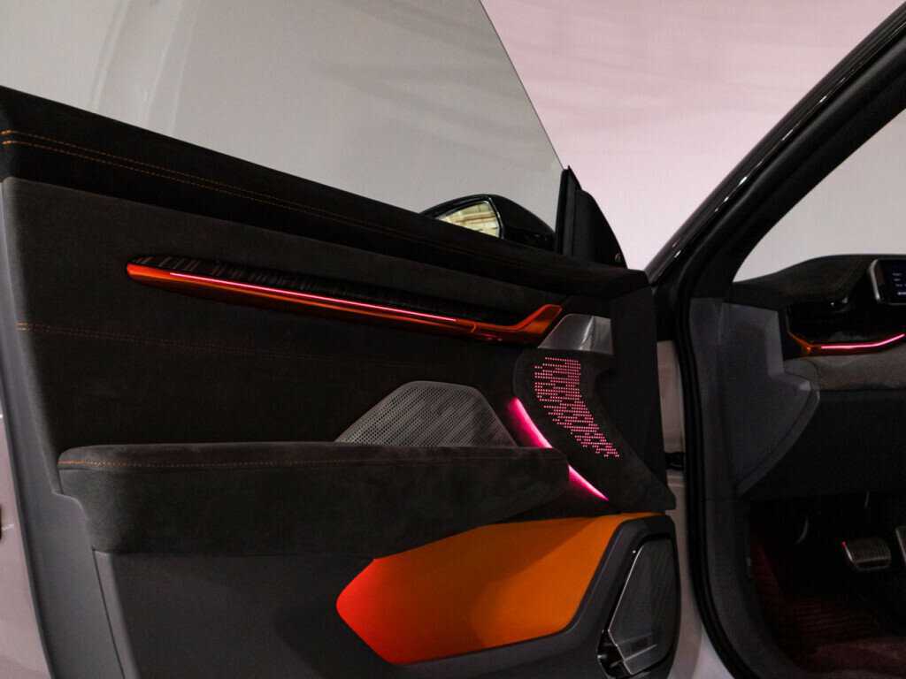 Zeekr 001 100 kWh, 2023 Фото №28