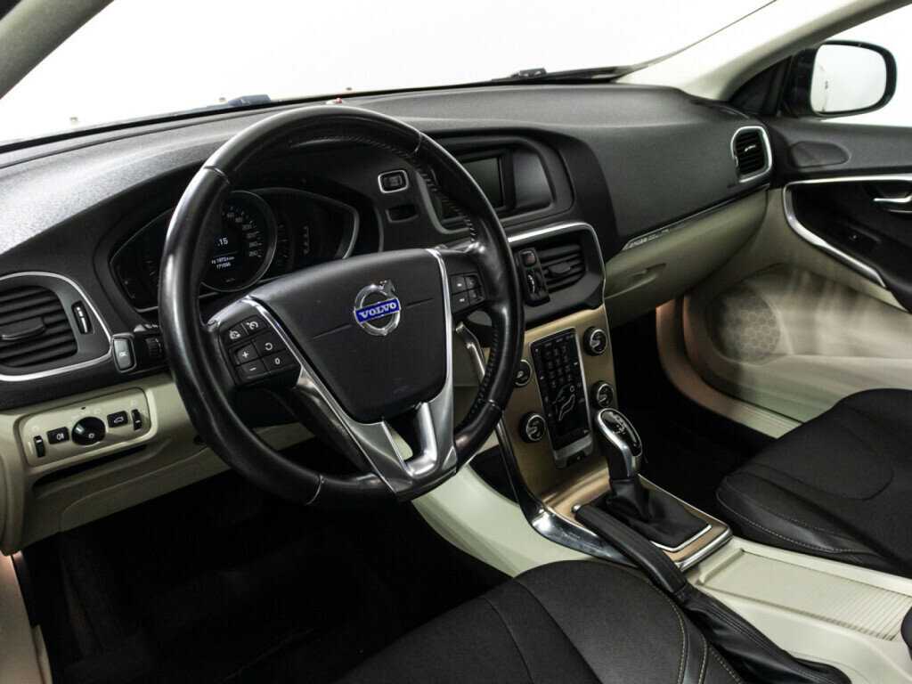 Volvo V40 Cross Country, 2014 Фото №11