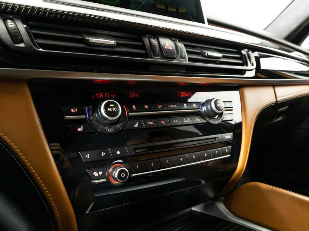 BMW X6 M, 2015 Фото №24