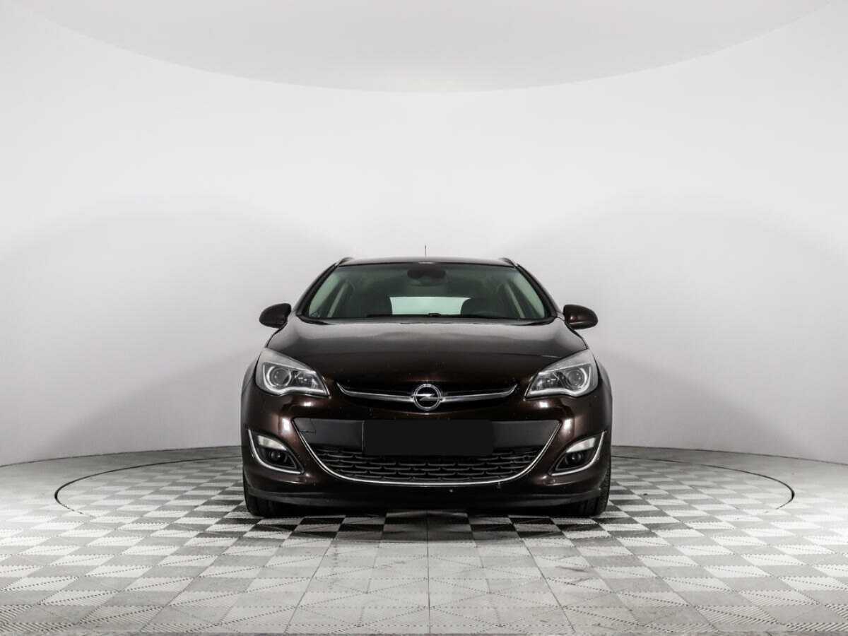 Opel Astra, 2013 - 283 222 км. | Фото №2