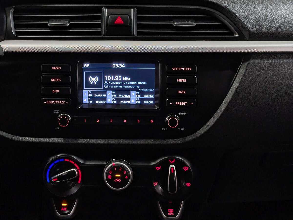 Kia Rio X-Line, 2019 Фото №16