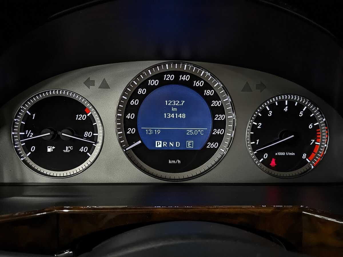 Mercedes-Benz GLK-Класс 300, 2011 Фото №16