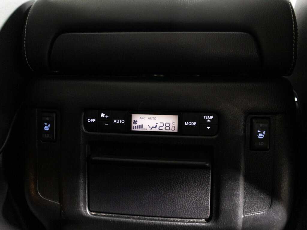 Infiniti QX80, 2017 Фото №28