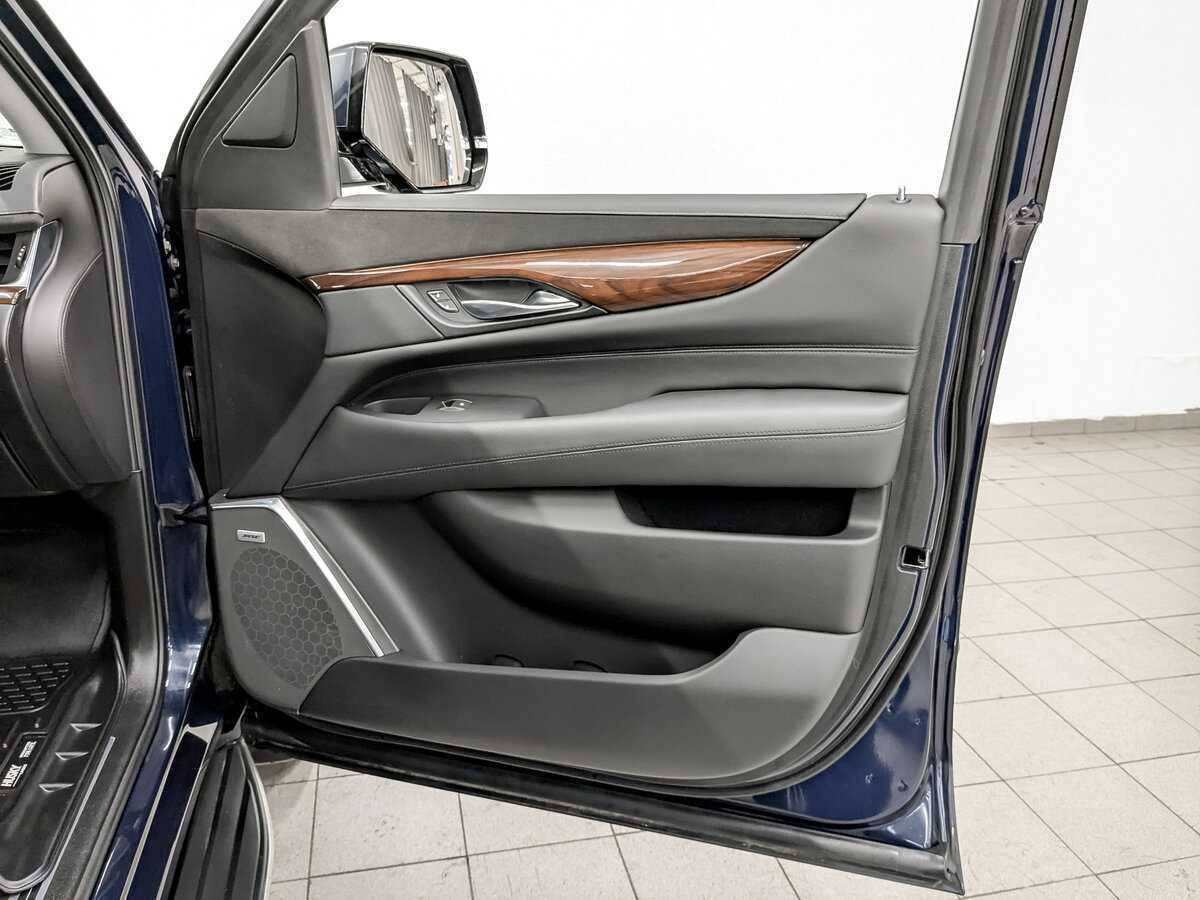 Cadillac Escalade, 2018 Фото №22