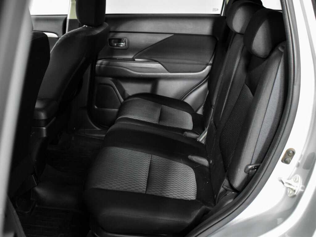 Mitsubishi Outlander, 2014 Фото №11