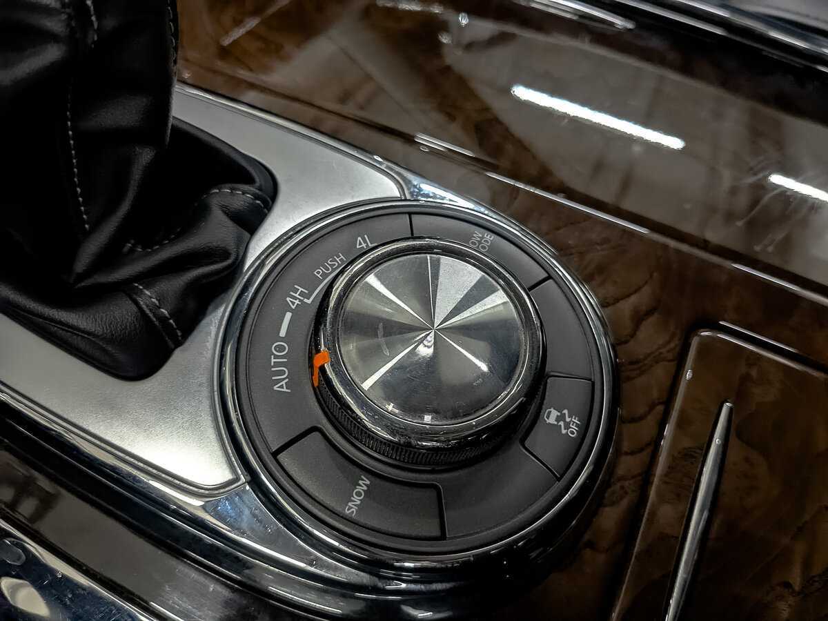 Infiniti QX80, 2018 Фото №25