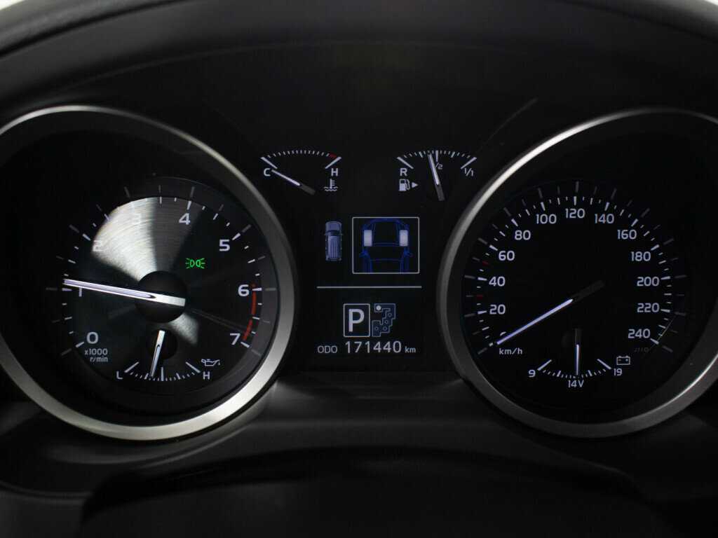 Toyota Land Cruiser, 2013 Фото №13