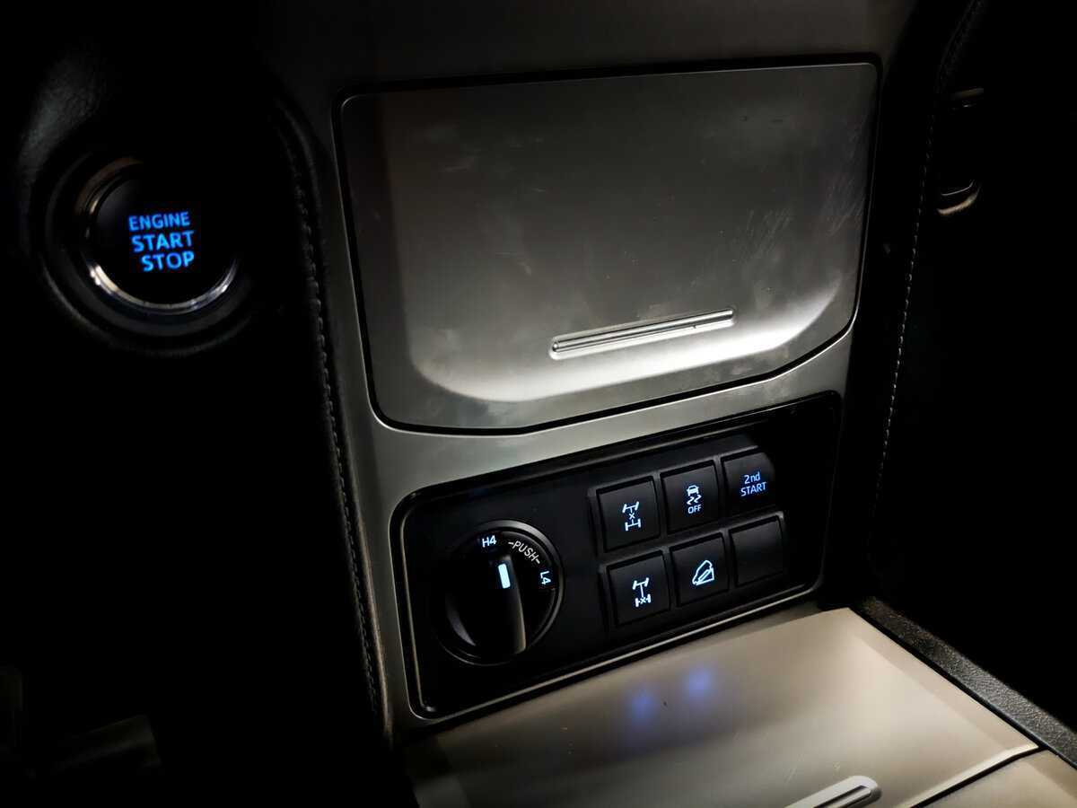 Toyota Land Cruiser Prado, 2021 Фото №27