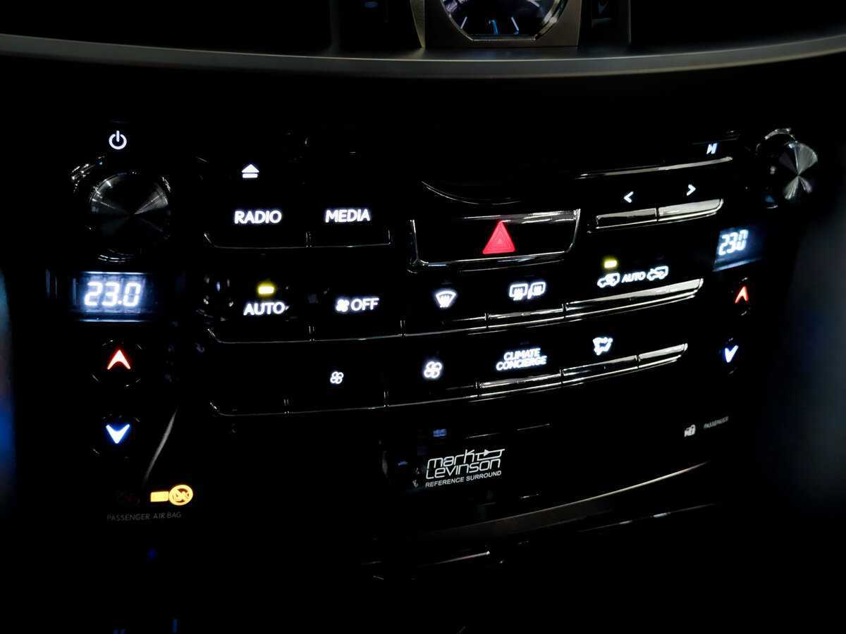 Lexus LX 450d, 2021 Фото №28