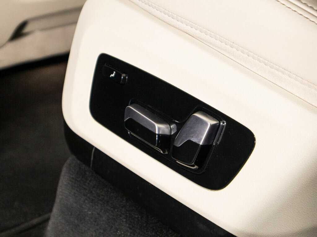 BMW X7 40i, 2022 Фото №17