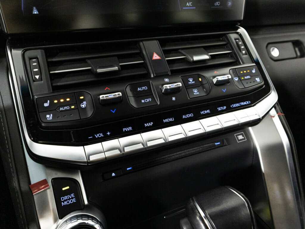 Toyota Land Cruiser, 2021 Фото №18