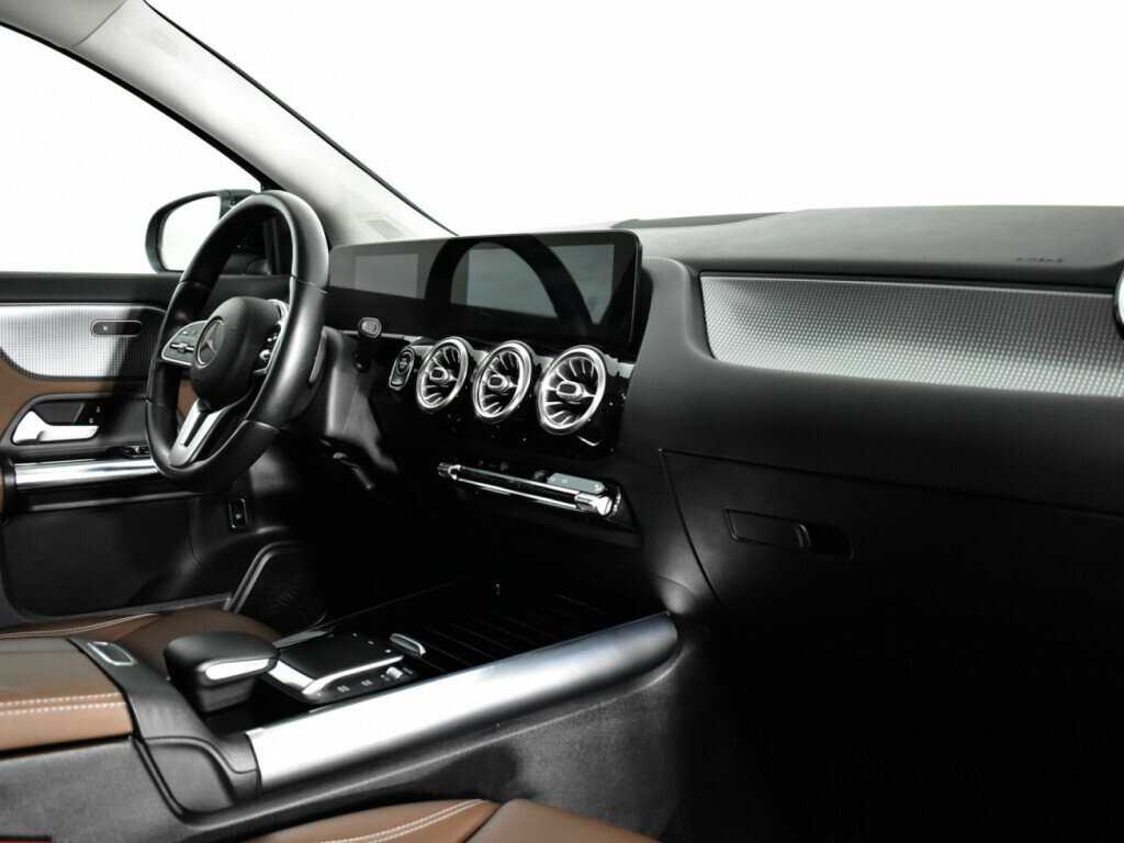 Mercedes-Benz GLA 200, 2020 Фото №9