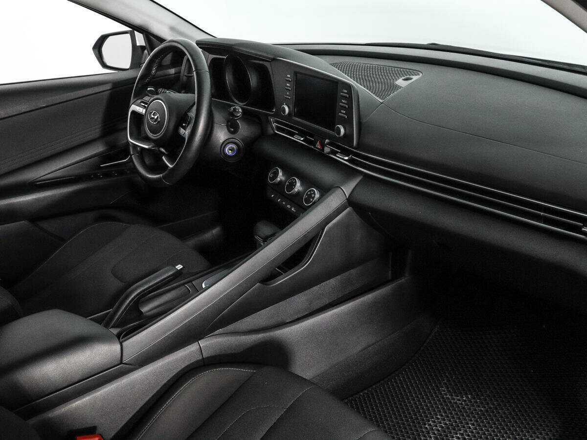 Hyundai Elantra, 2021 Фото №11