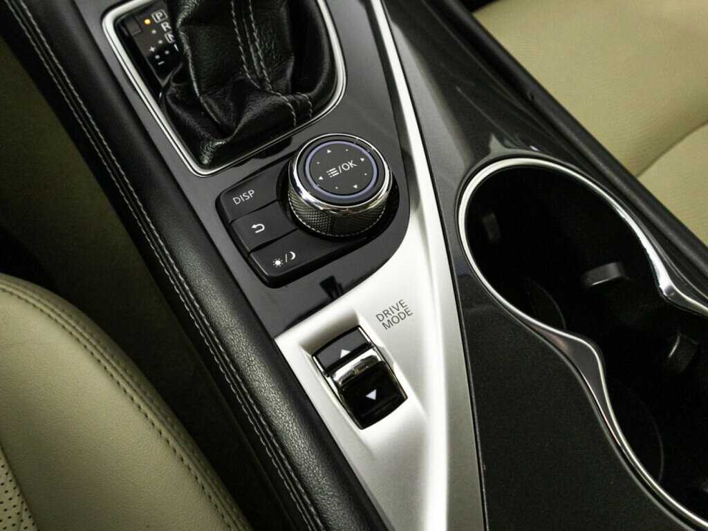 Infiniti Q50, 2015 Фото №17