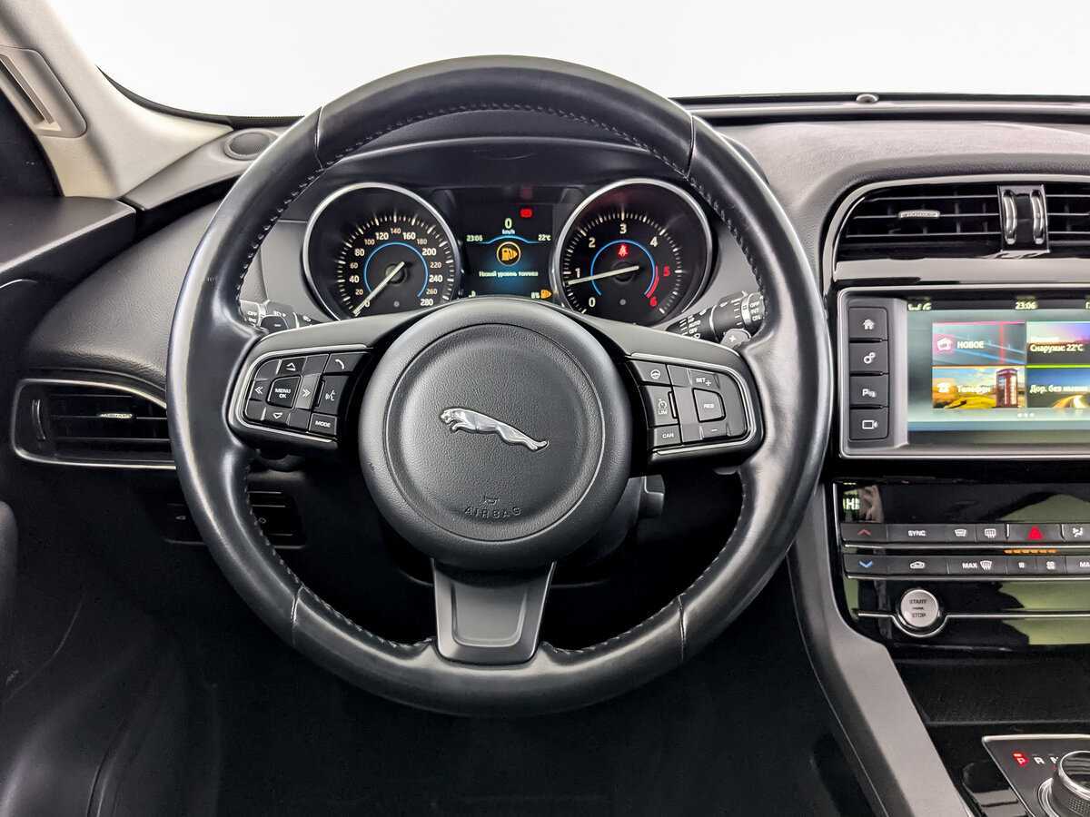 Jaguar F-Pace, 2016 Фото №20