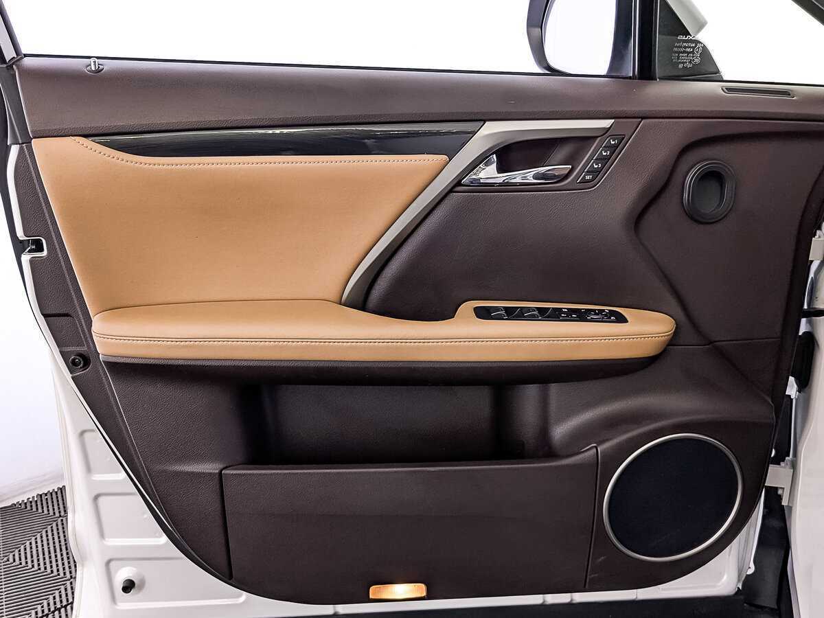 Lexus RX 200t, 2017 Фото №19