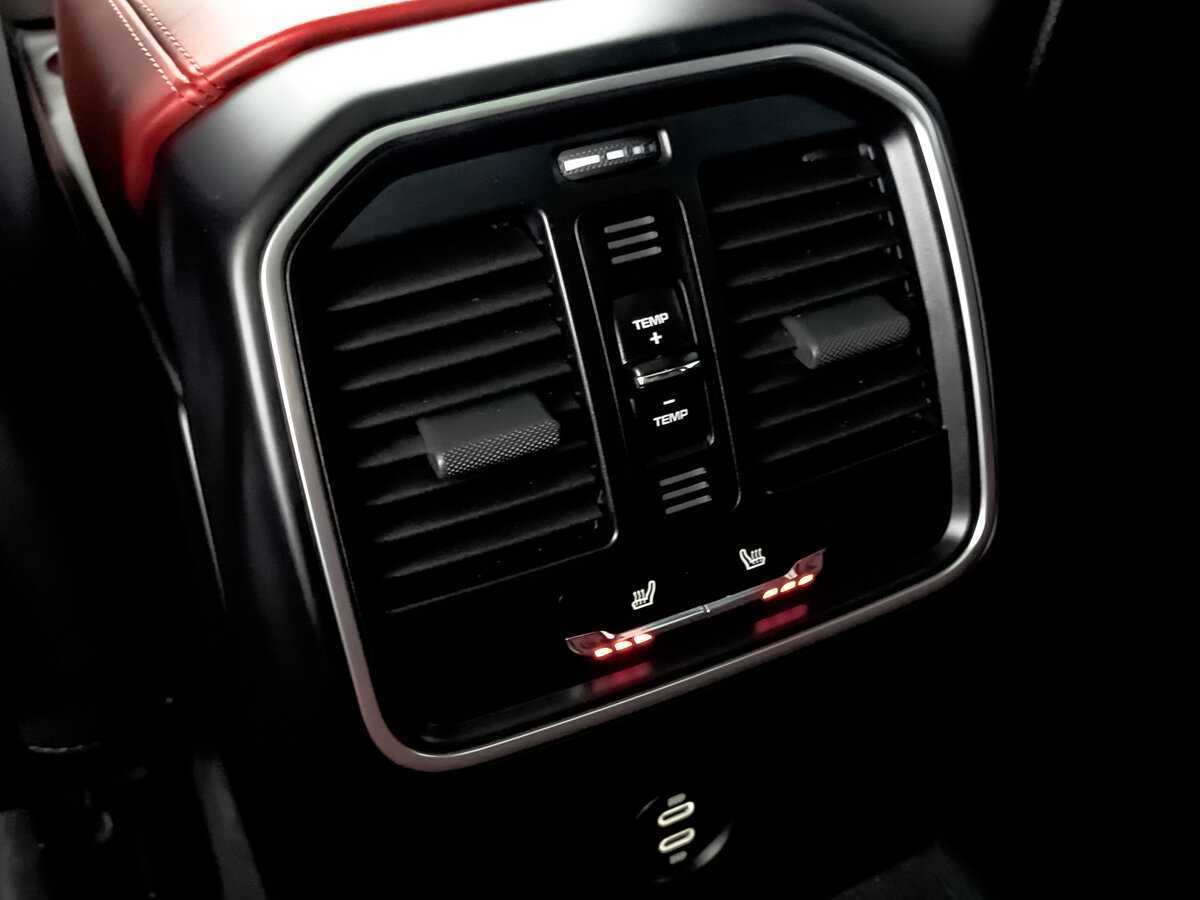 Porsche Macan, 2021 Фото №30