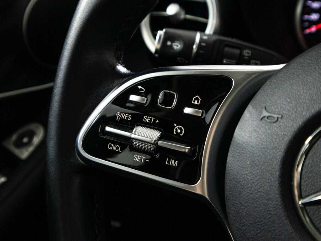 Mercedes-Benz GLC 200, 2019 Фото №22