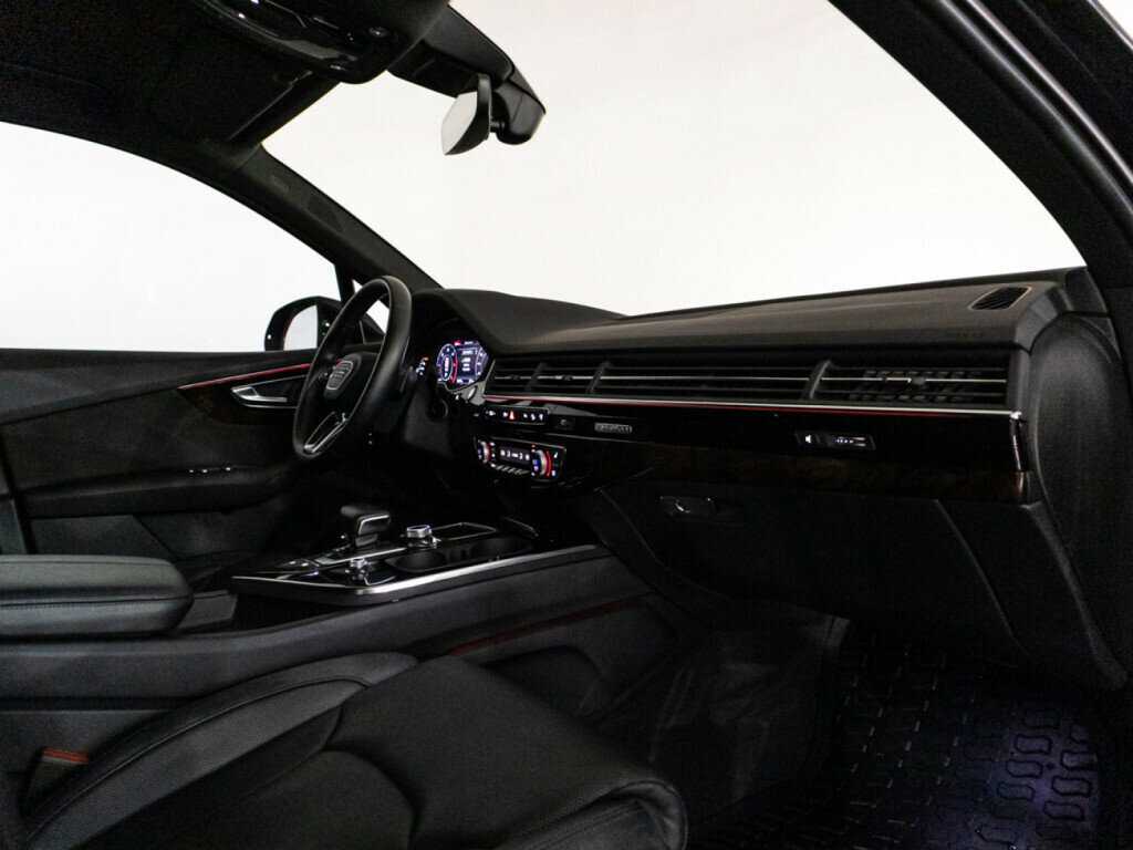 Audi Q7, 2017 Фото №27