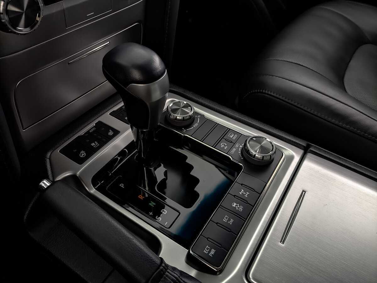 Toyota Land Cruiser, 2020 Фото №24