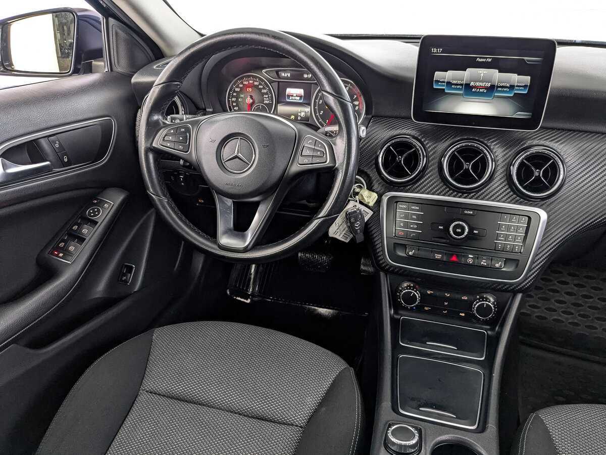 Mercedes-Benz GLA 200, 2018 Фото №26