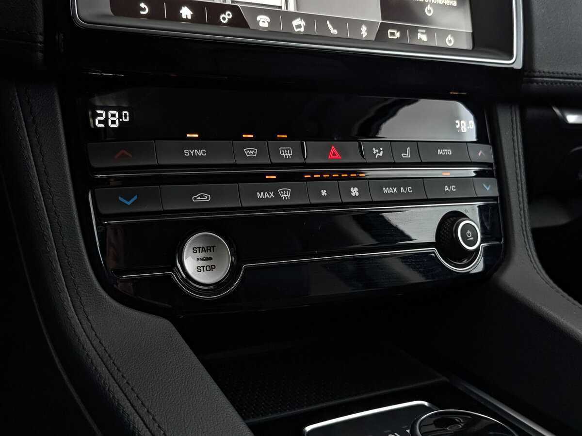 Jaguar F-Pace, 2018 Фото №27