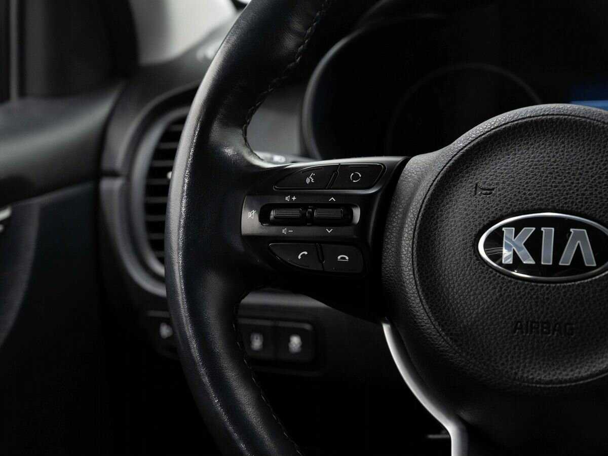 Kia Rio X-Line, 2020 Фото №17