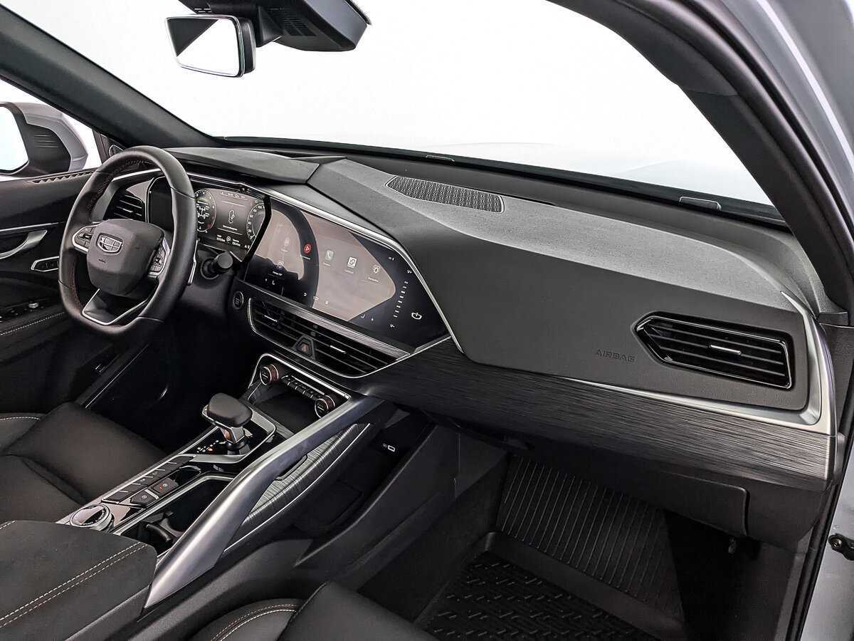 Geely Tugella, 2023 Фото №13