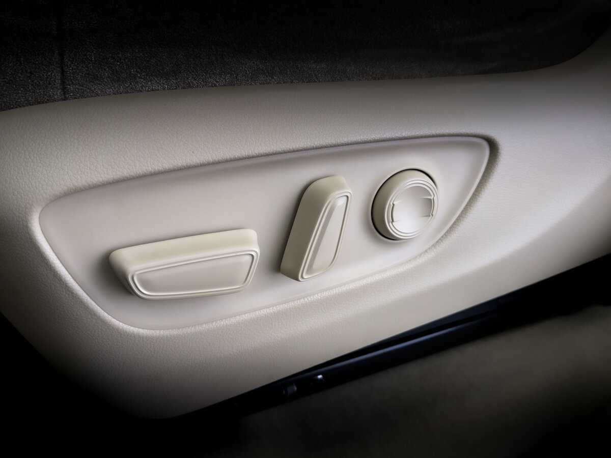 Toyota Land Cruiser, 2023 Фото №21