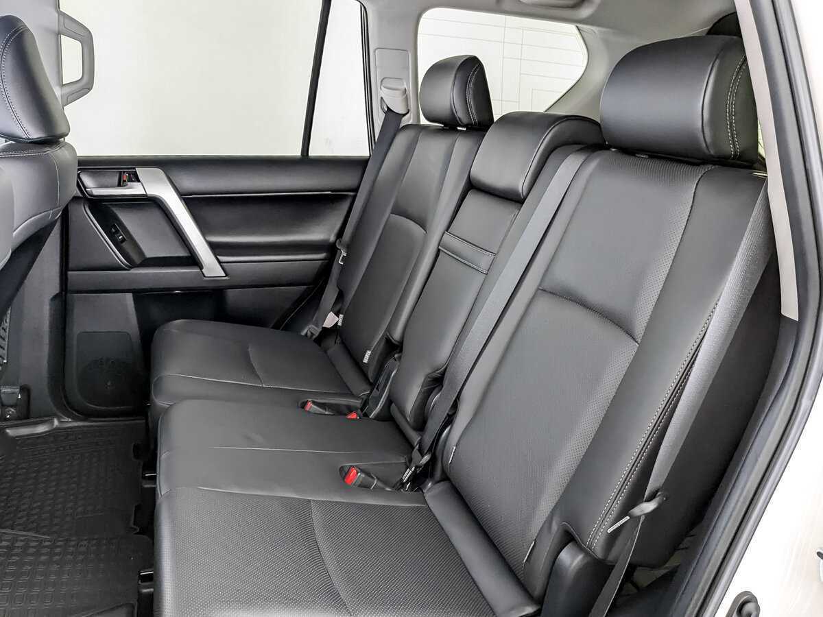 Toyota Land Cruiser Prado, 2021 Фото №12