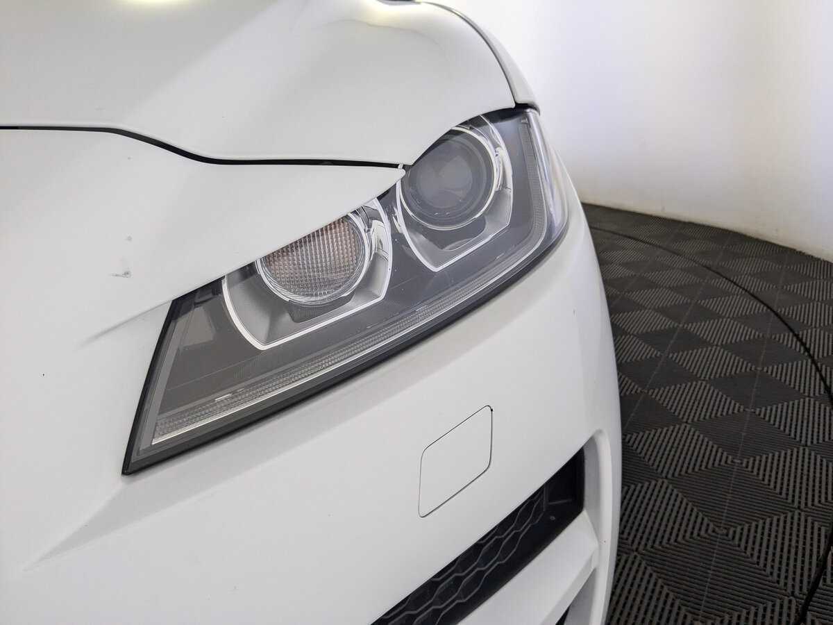 Jaguar F-Pace, 2018 Фото №11