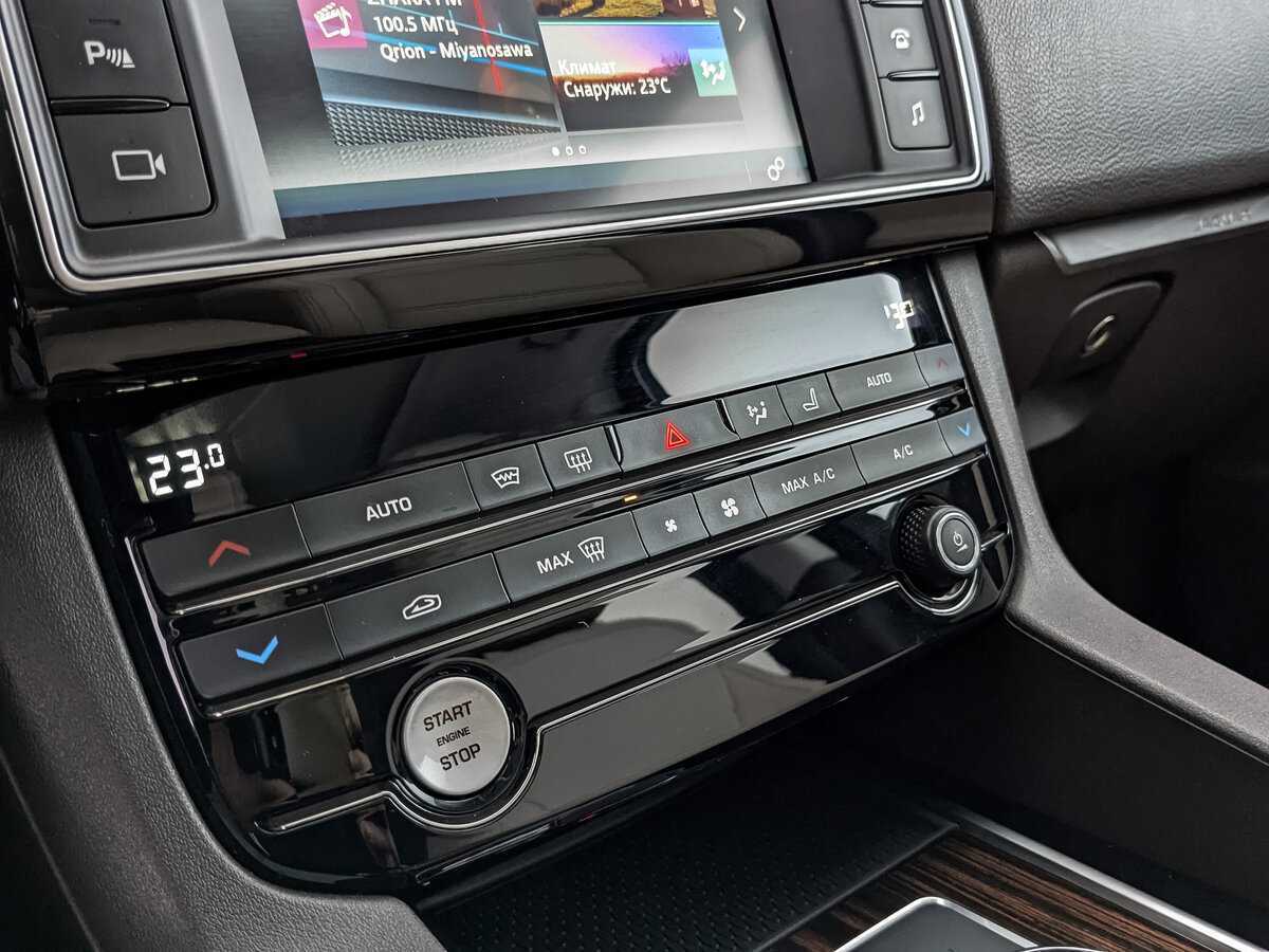 Jaguar F-Pace, 2018 Фото №21