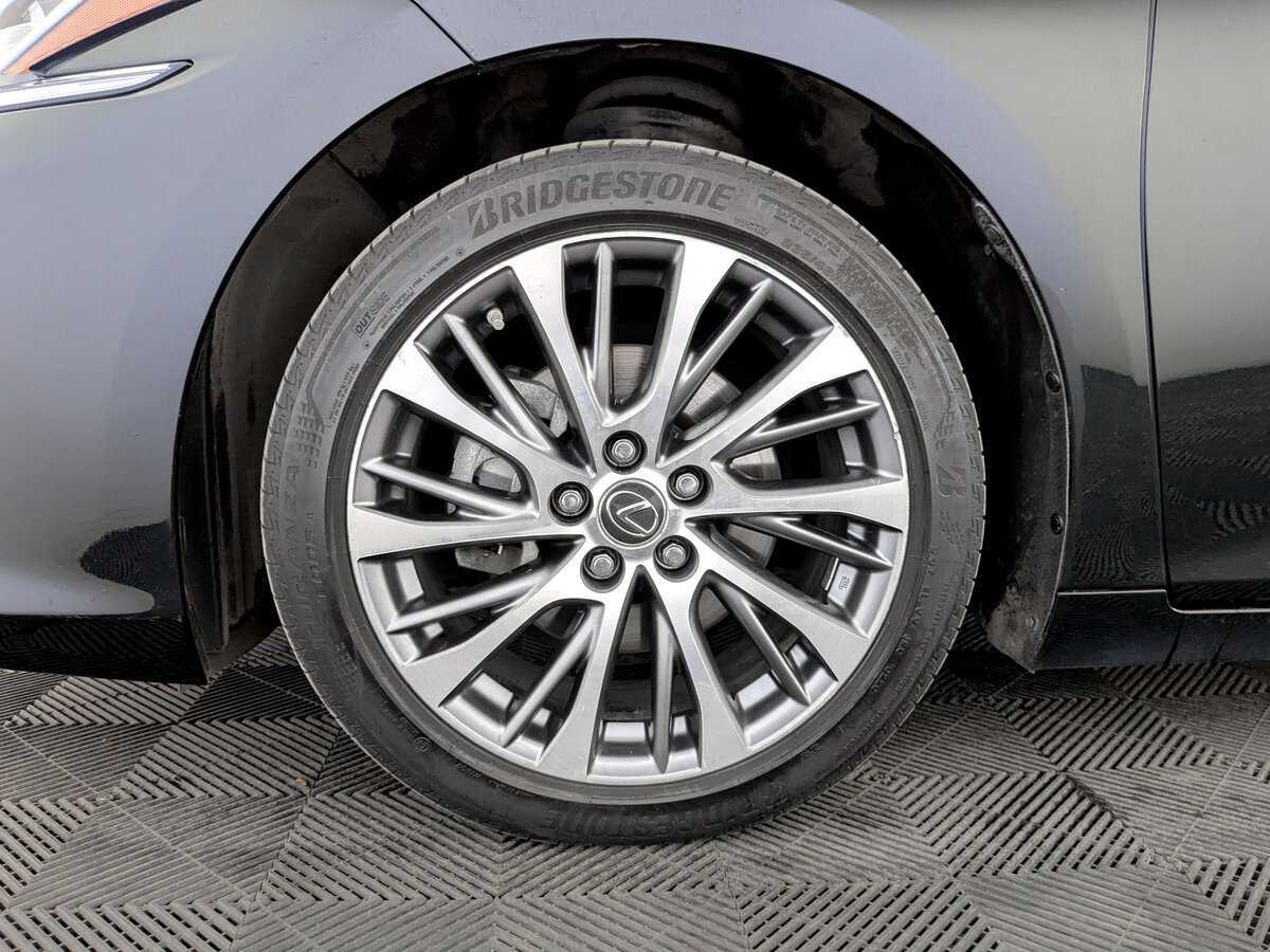 Lexus ES 250, 2020 Фото №18