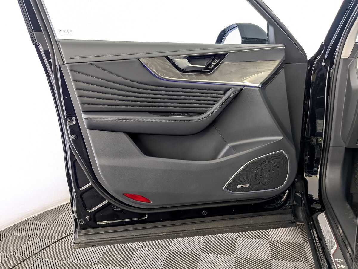 Hongqi HS5, 2023 Фото №18