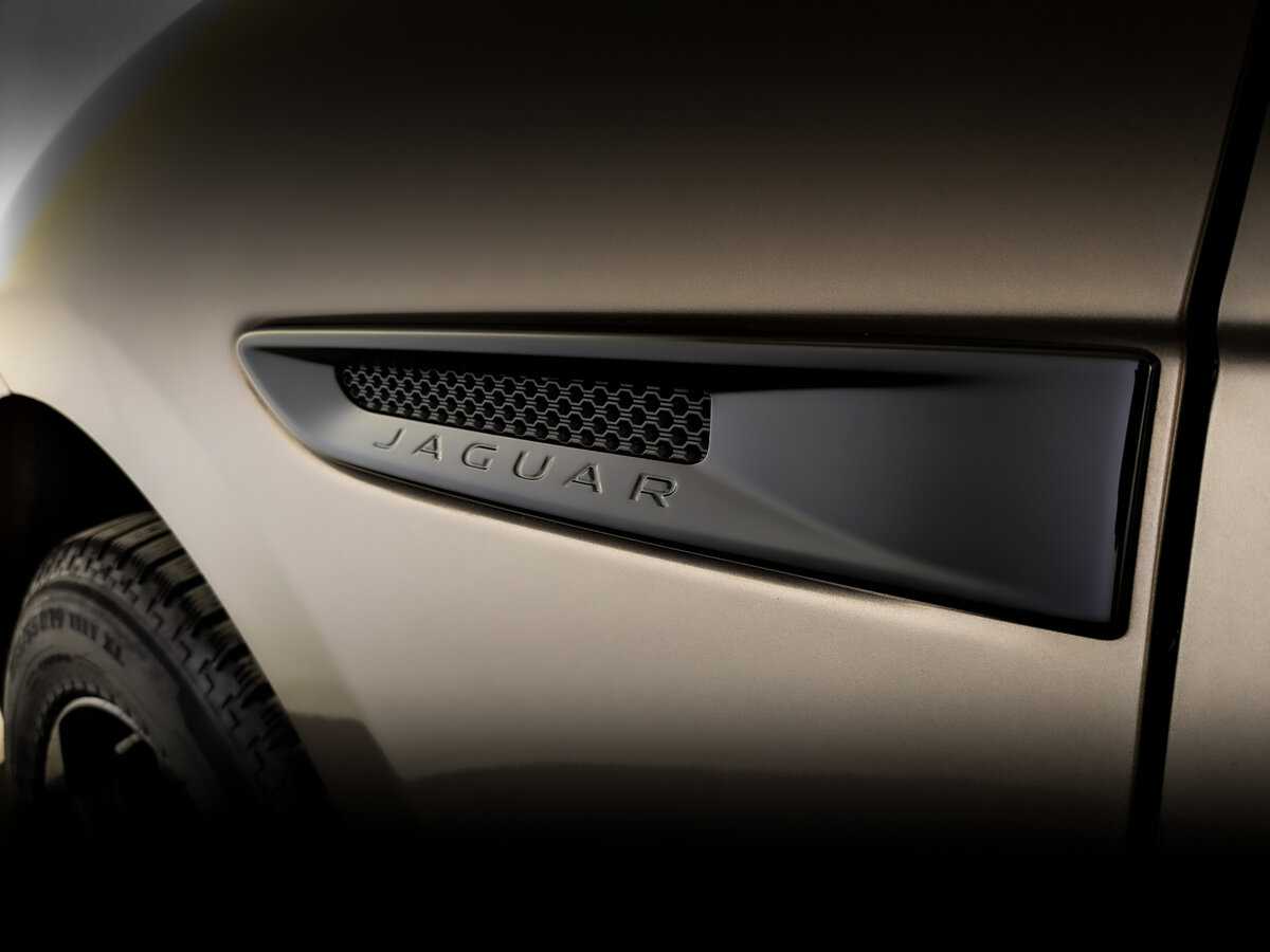 Jaguar F-Pace, 2017 Фото №30