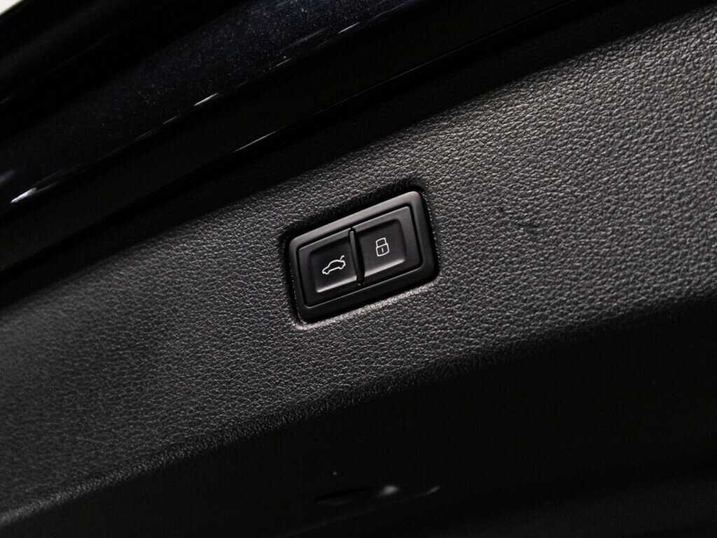 Audi Q7, 2015 Фото №15