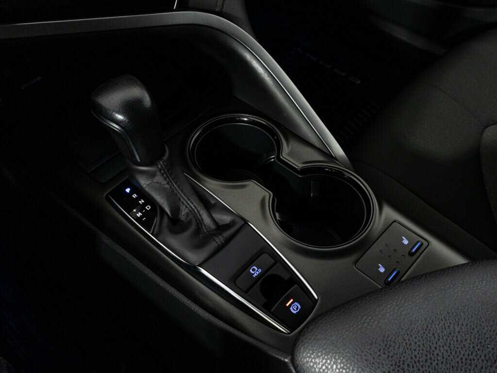 Toyota Camry, 2021 Фото №17