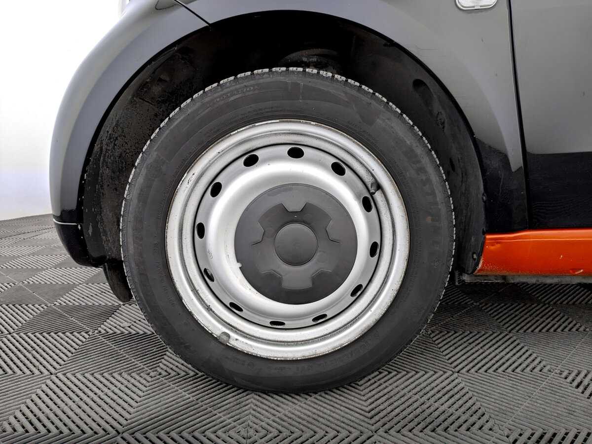 Smart Fortwo, 2018 Фото №17