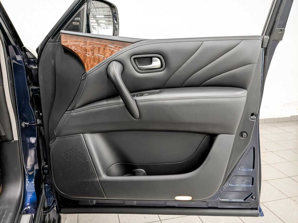 Infiniti QX80, 2017 Фото №23