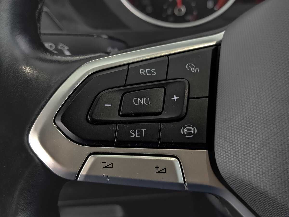 Volkswagen Tiguan, 2021 Фото №28