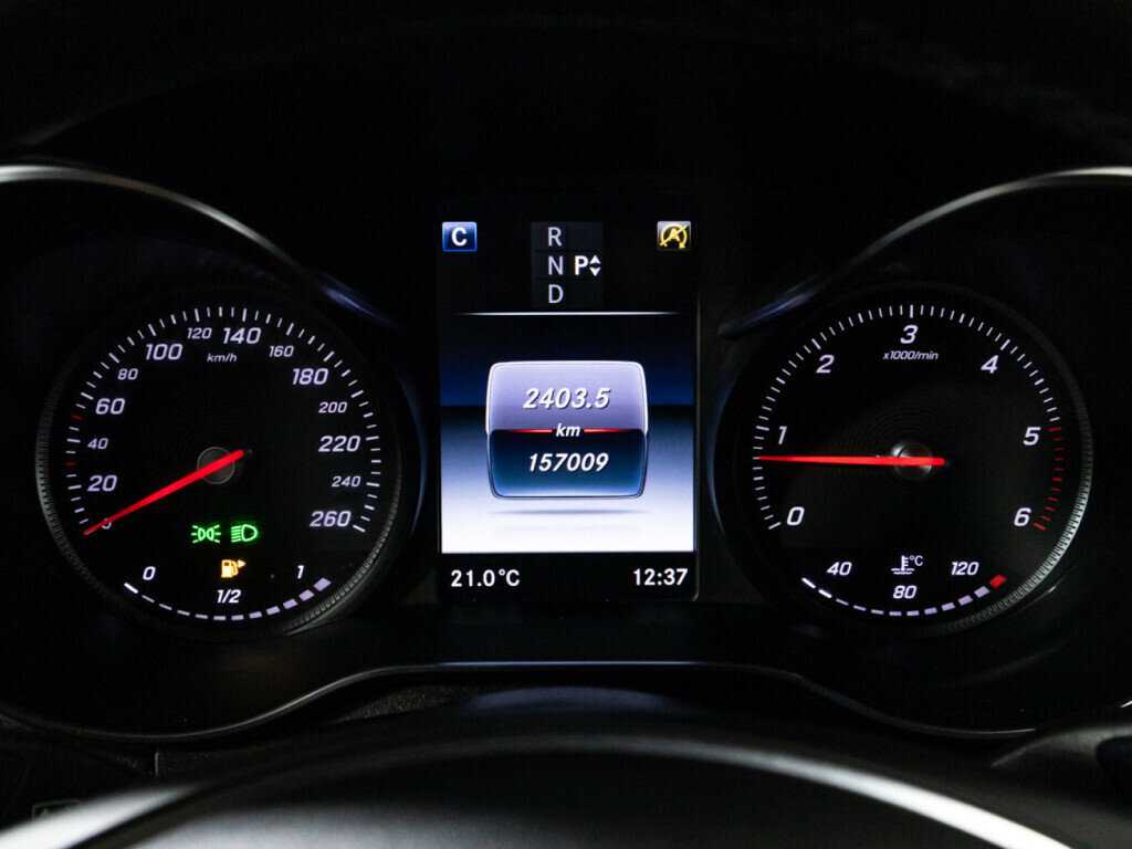 Mercedes-Benz GLC Coupe 250 d, 2018 Фото №12