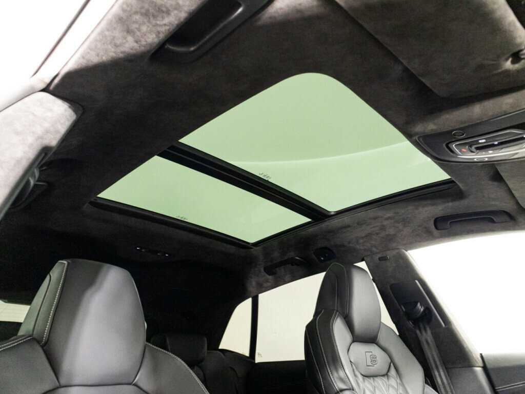 Audi Q8 45 TDI, 2021 Фото №25