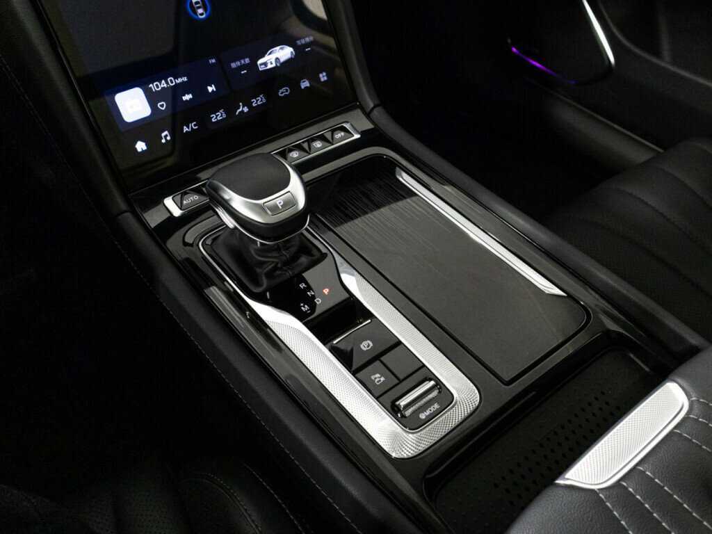 Hongqi H5, 2023 Фото №17