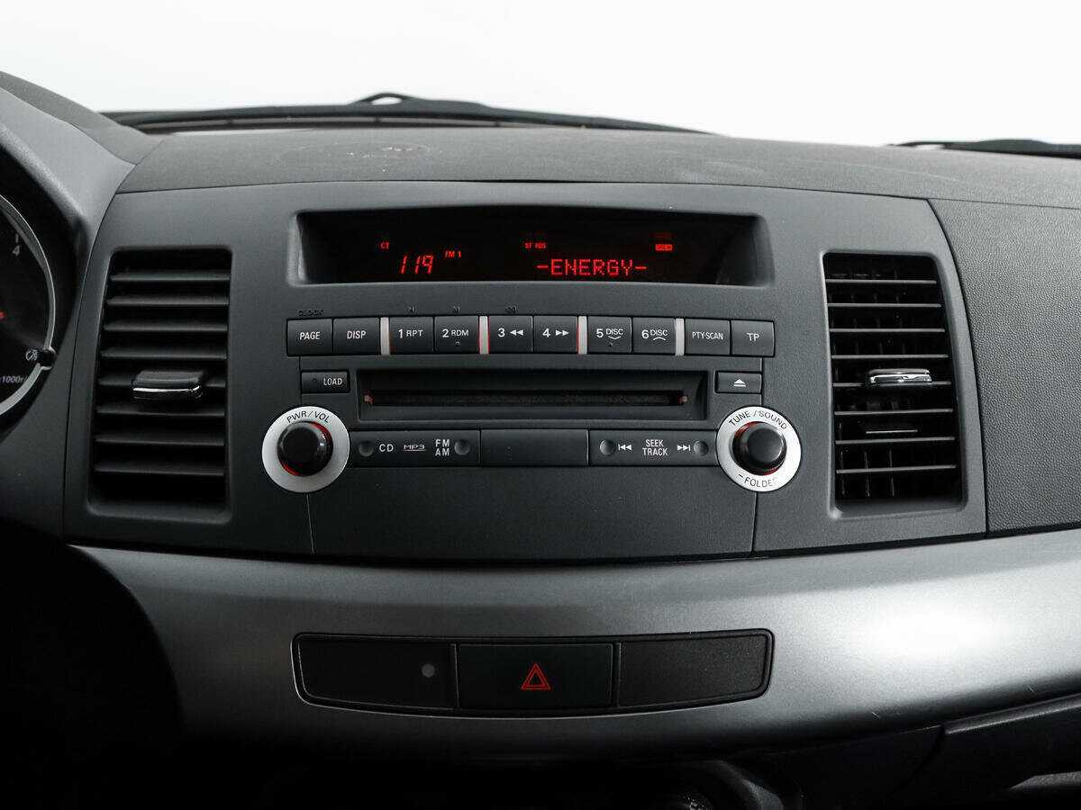 Mitsubishi Lancer, 2010 Фото №13