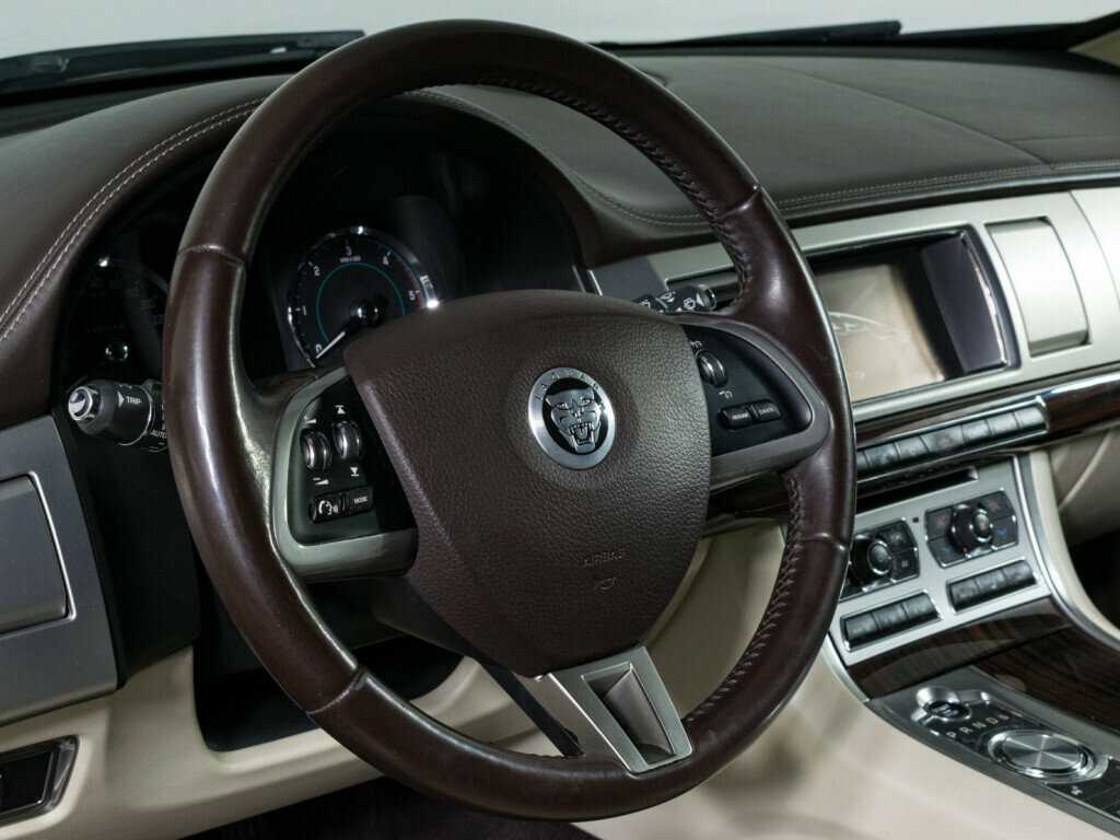 Jaguar XF, 2011 Фото №12