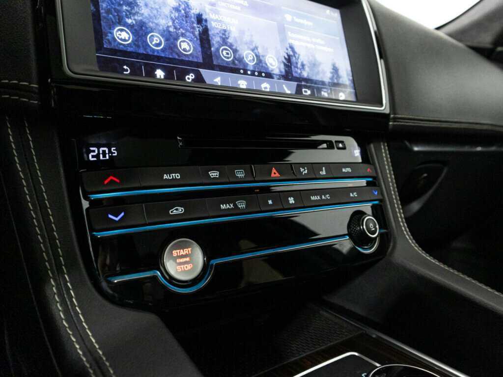 Jaguar F-Pace, 2016 Фото №18