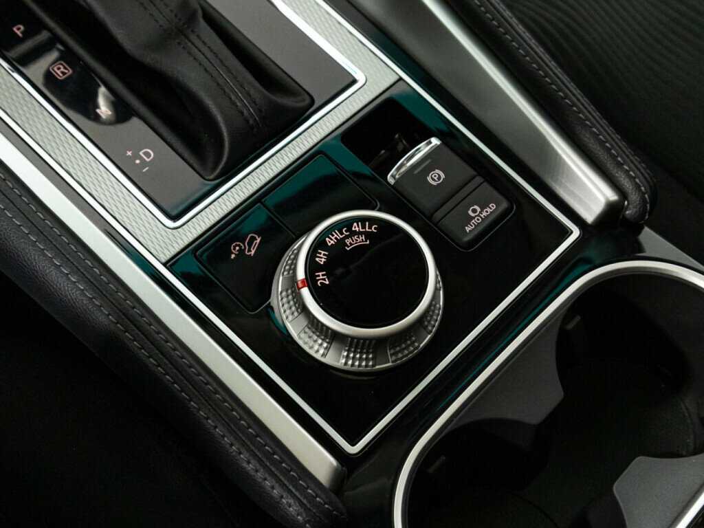 Mitsubishi Montero Sport, 2022 Фото №15